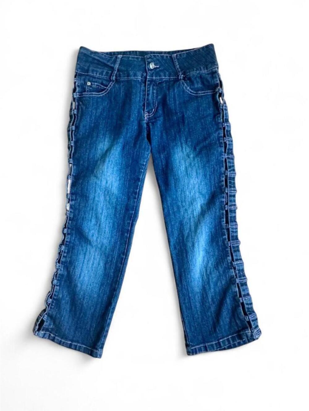 Y2K Zoey Beth Size 7/8 Denim Capris Jeans Cut Out Side Cropped Pants